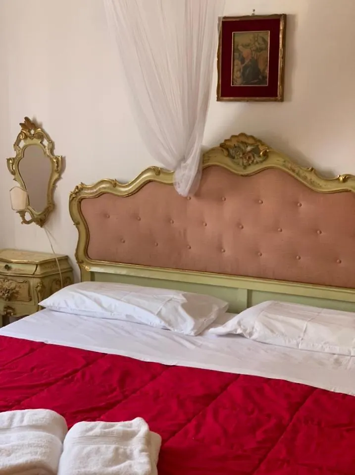 Royal Guest House Velence