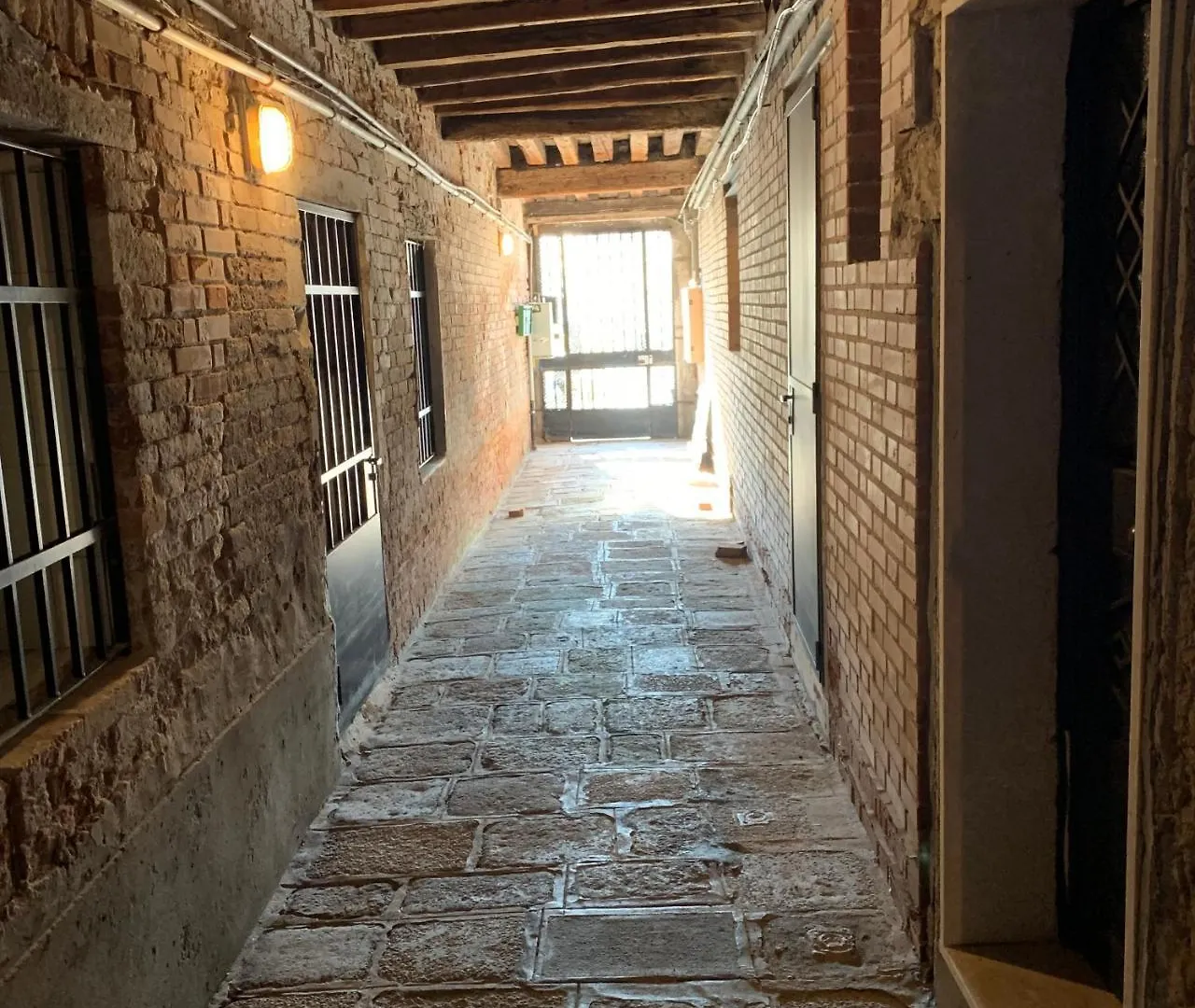 Royal Guest House Velence Apartman
