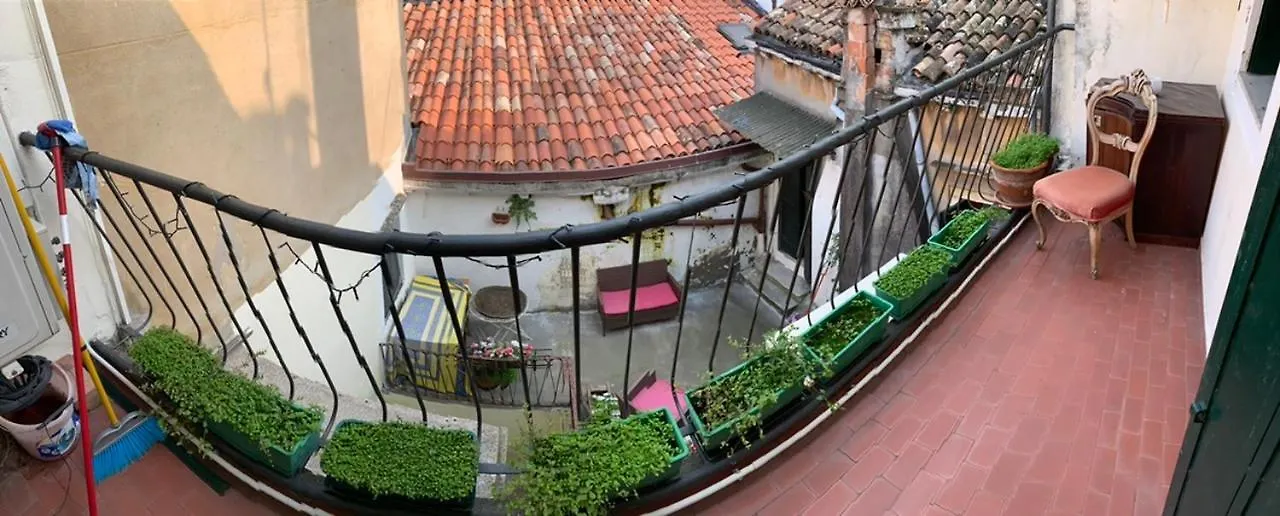 Royal Guest House Velence Apartman